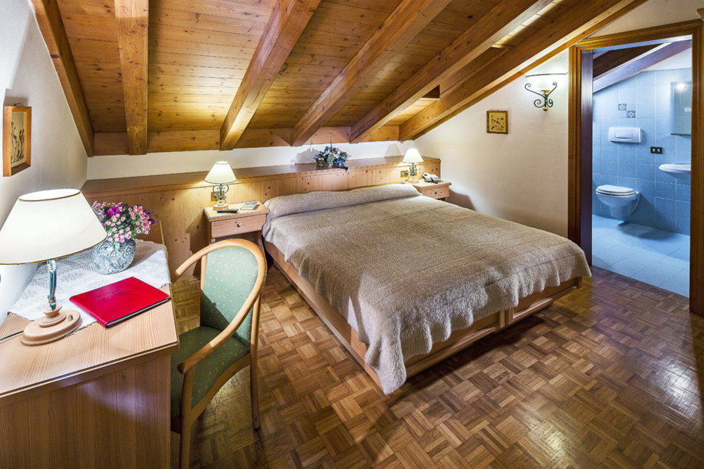 Hotel Piccolo Pocol Cortina d'Ampezzo Buitenkant foto